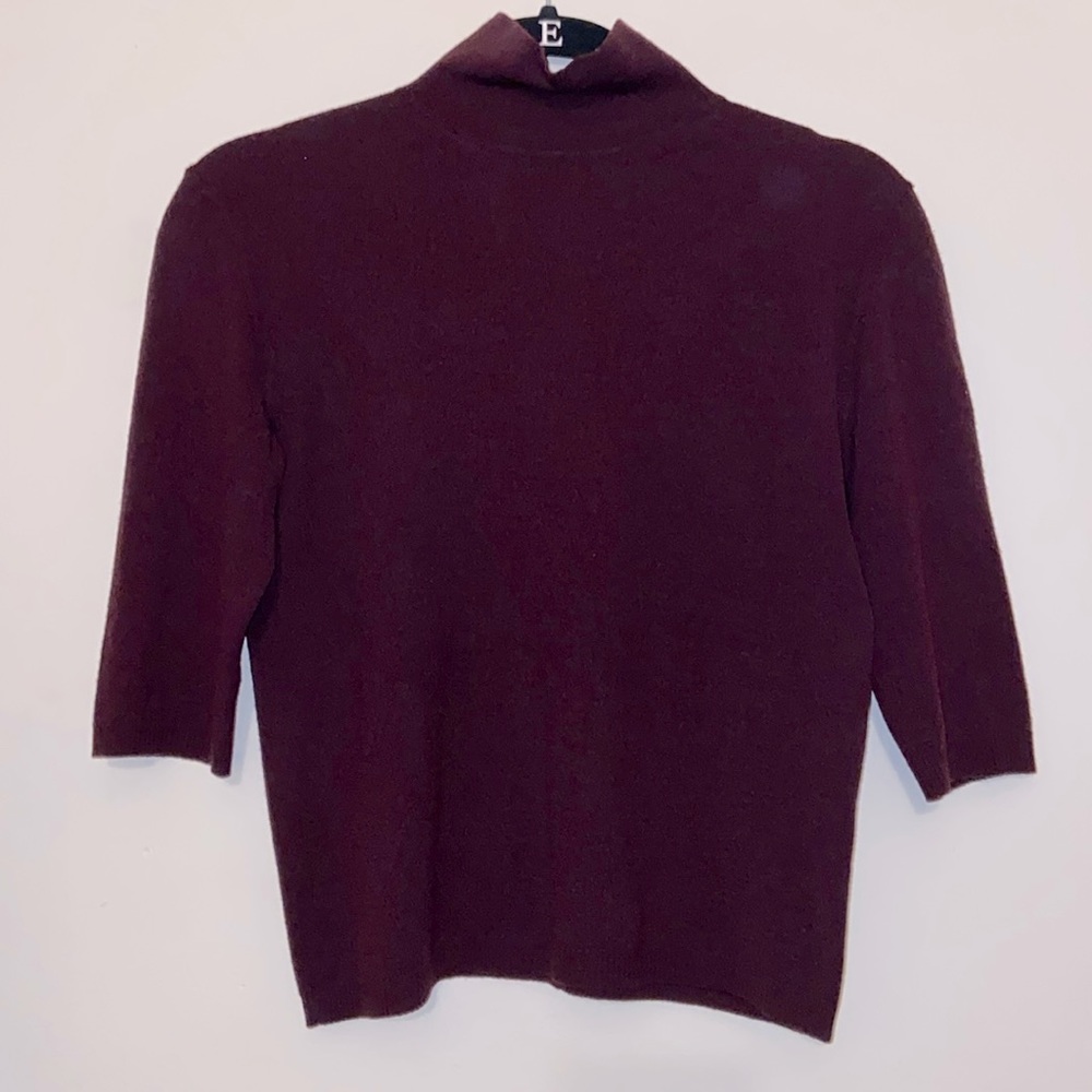 Burgundy turtle neck half sleeve sweater